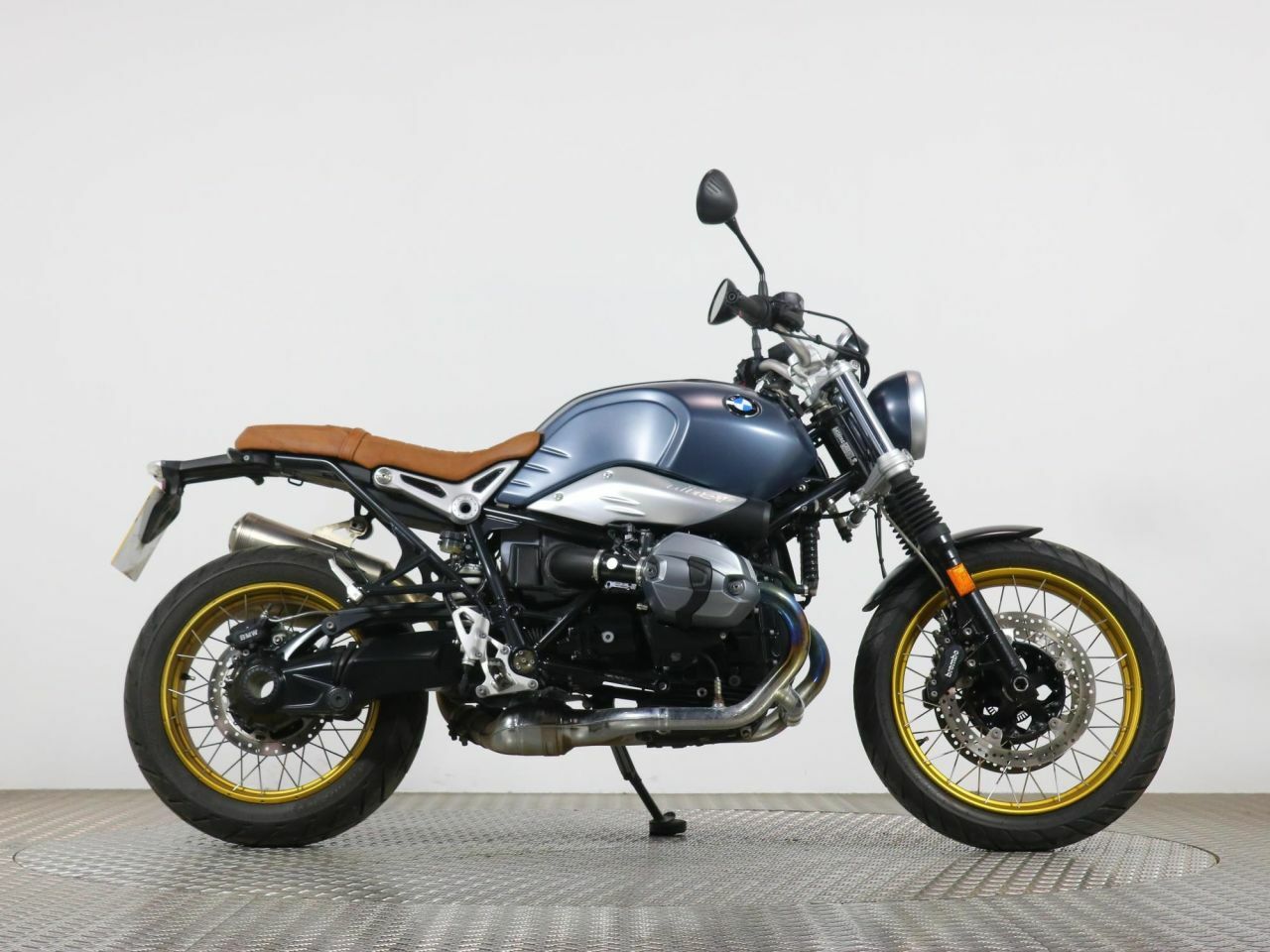 BMW R nineT Scrambler Motorbike Review From SuperBike Factory